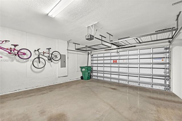 10250 NW 76th Terrace, Doral, FL 33178