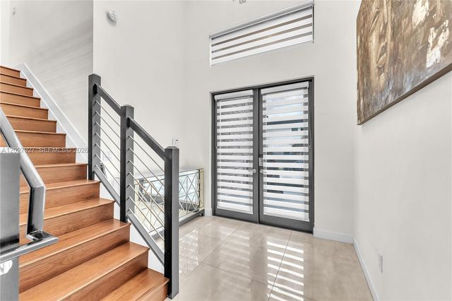 10250 NW 76th Terrace, Doral, FL 33178