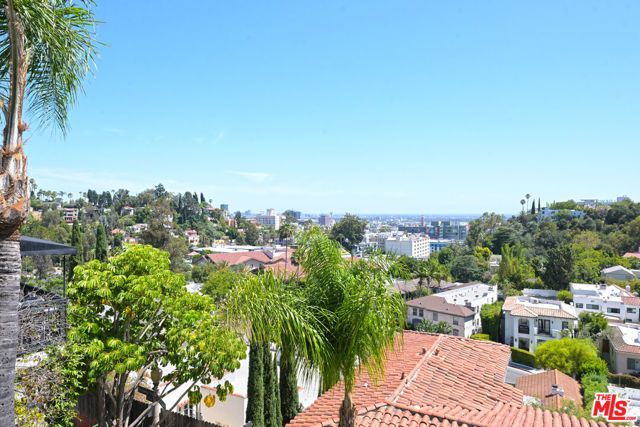 6855 Los Altos Place, Los Angeles, CA 90068