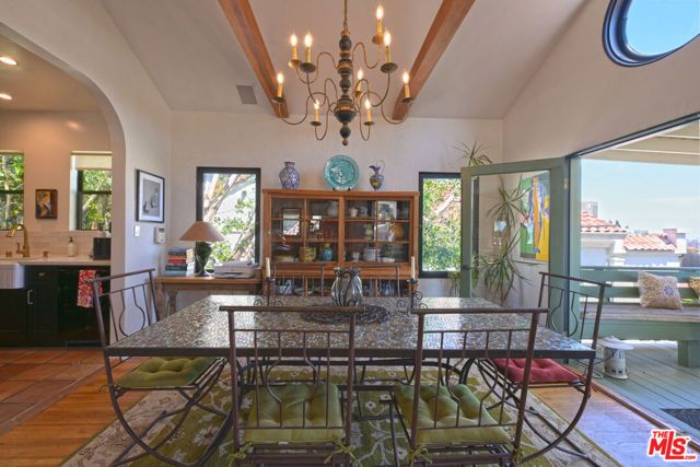 6855 Los Altos Place, Los Angeles, CA 90068