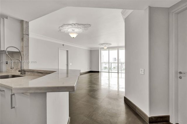 450 Alton Road 1906, Miami Beach, FL 33139