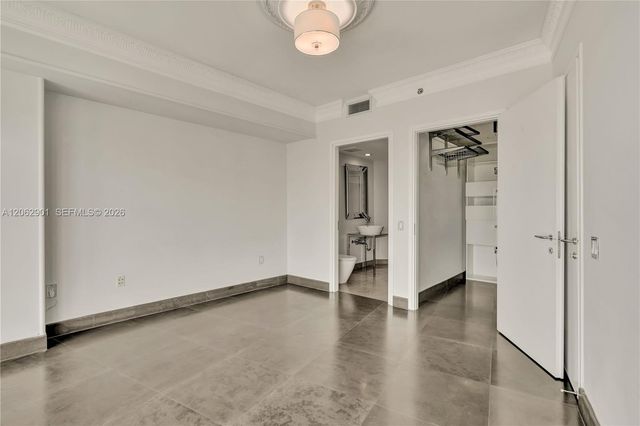450 Alton Road 1906, Miami Beach, FL 33139