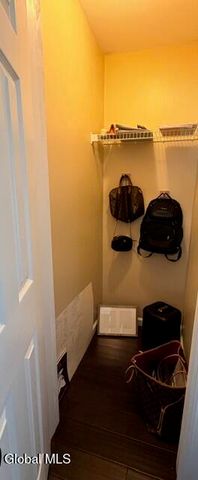 7 Harmon Road, Glenville, NY 12302