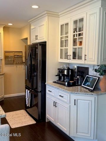 7 Harmon Road, Glenville, NY 12302