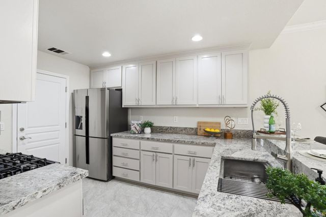 3 Shorebreeze Court, East Palo Alto, CA 94303