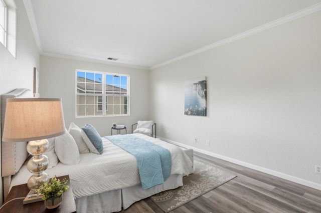 3 Shorebreeze Court, East Palo Alto, CA 94303