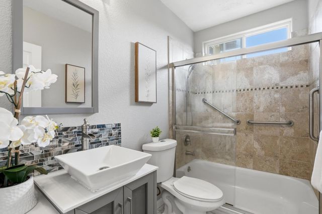 3 Shorebreeze Court, East Palo Alto, CA 94303