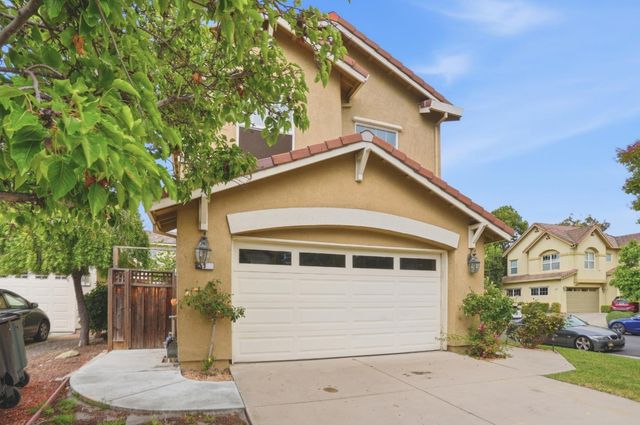 3 Shorebreeze Court, East Palo Alto, CA 94303