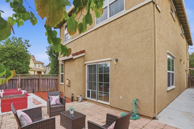 3 Shorebreeze Court, East Palo Alto, CA 94303