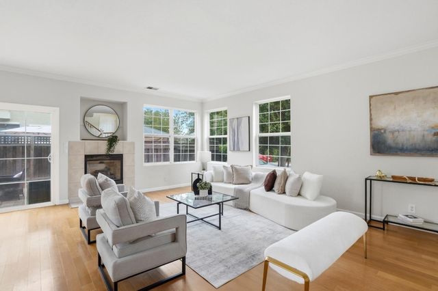 3 Shorebreeze Court, East Palo Alto, CA 94303