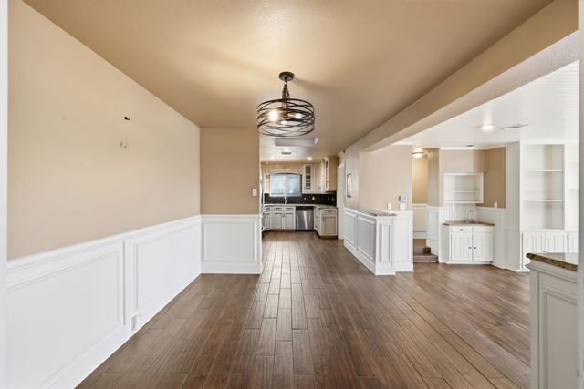 809 Cardinal Circle, Bedford, TX 76022