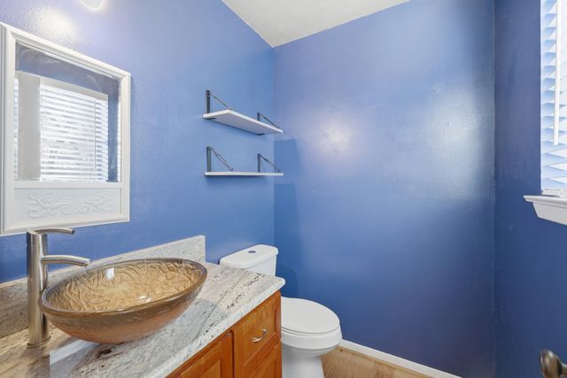 809 Cardinal Circle, Bedford, TX 76022