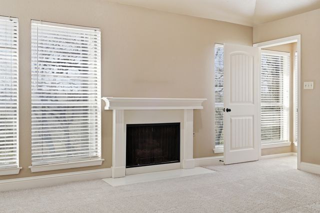 809 Cardinal Circle, Bedford, TX 76022