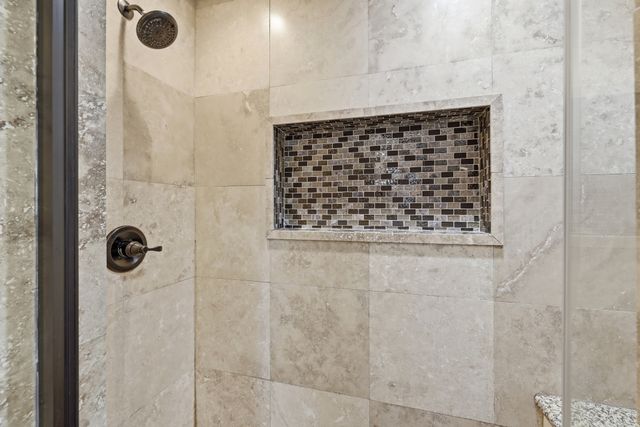 809 Cardinal Circle, Bedford, TX 76022