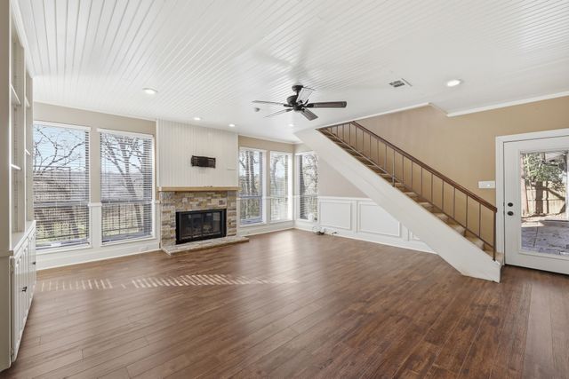 809 Cardinal Circle, Bedford, TX 76022