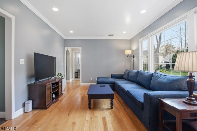 2085 Elizabeth Ave, Scotch Plains Twp., NJ 07076