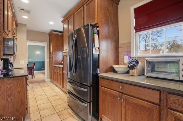 2085 Elizabeth Ave, Scotch Plains Twp., NJ 07076