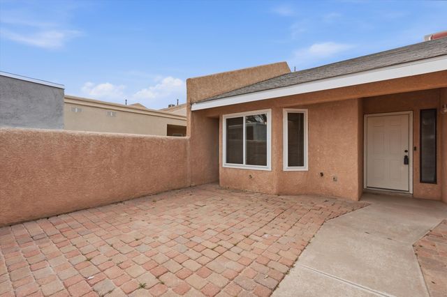 4608 Fairfax Drive NW, Albuquerque, NM 87114
