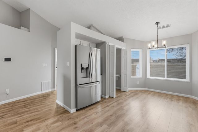 4608 Fairfax Drive NW, Albuquerque, NM 87114