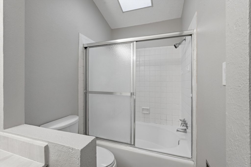 Image 17 of property listing at 4608 Fairfax Drive NW, Albuquerque, NM 87114