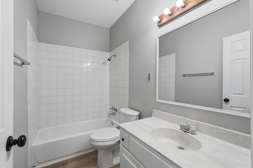 Image 20 of property listing at 4608 Fairfax Drive NW, Albuquerque, NM 87114