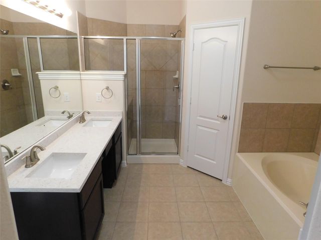 217 Harbor Bend Lane, League City, TX 77539