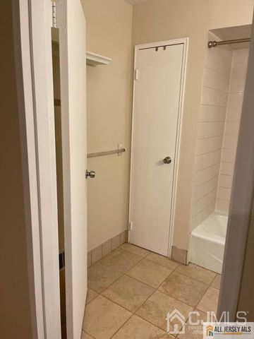 40 Prospect Street 15, Metuchen, NJ 08840