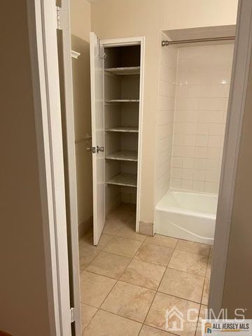 40 Prospect Street 15, Metuchen, NJ 08840