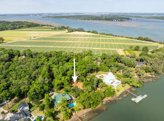 16 Comfort Point, St. Helena Island, SC 29920