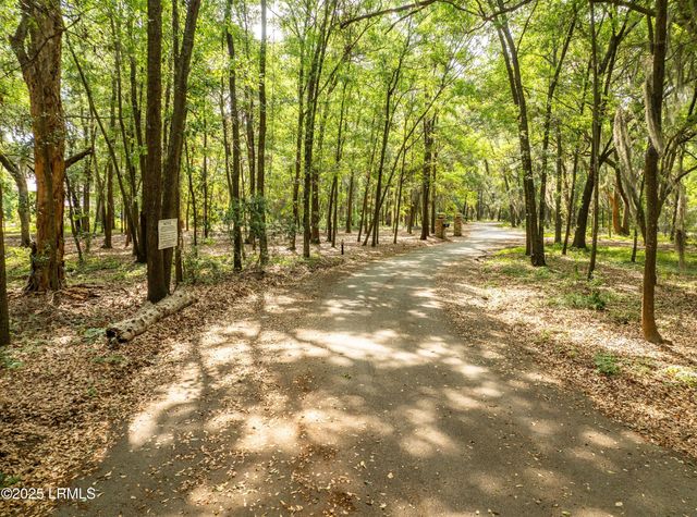 16 Comfort Point, St. Helena Island, SC 29920