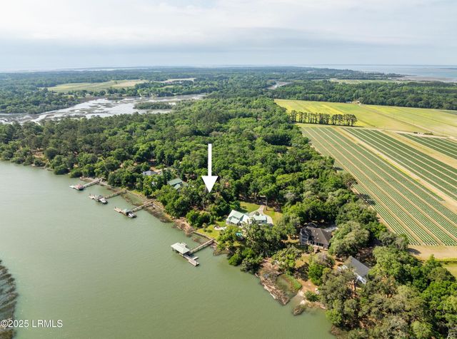 16 Comfort Point, St. Helena Island, SC 29920