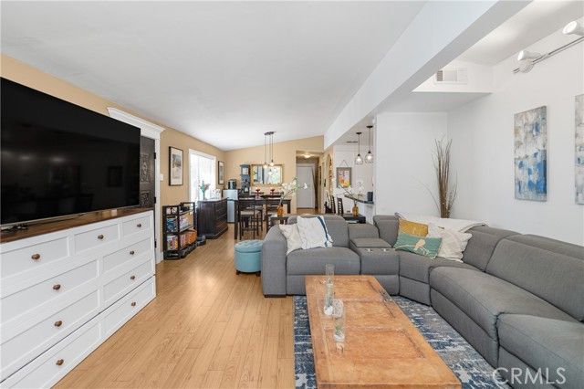 23777 Mulholland Highway 86, Calabasas, CA 91302