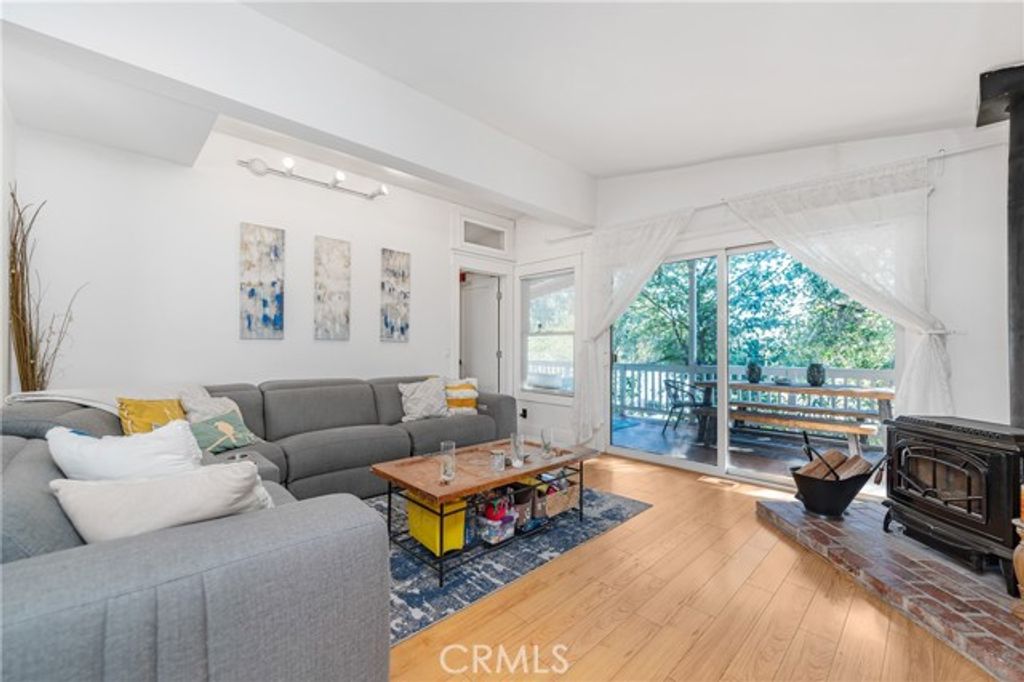 23777 Mulholland Highway 86, Calabasas, CA 91302