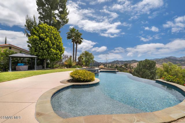 2076 Hillsbury Road, Westlake Village, CA 91361