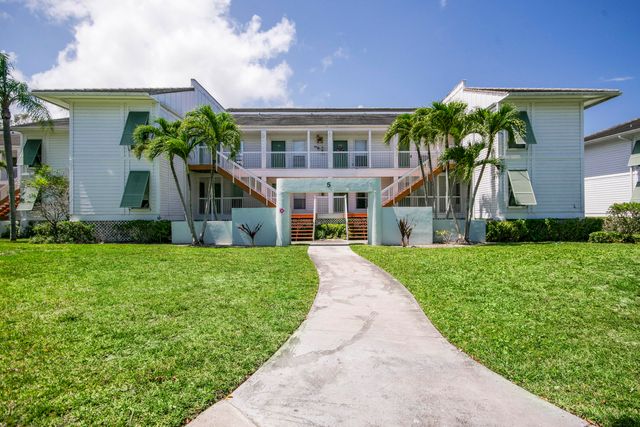 170 Cypress Point Drive, Palm Beach Gardens, FL 33418