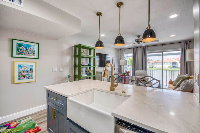 170 Cypress Point Drive, Palm Beach Gardens, FL 33418