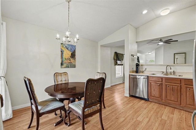 11917 MANGO GROVES BOULEVARD, Seffner, FL 33584