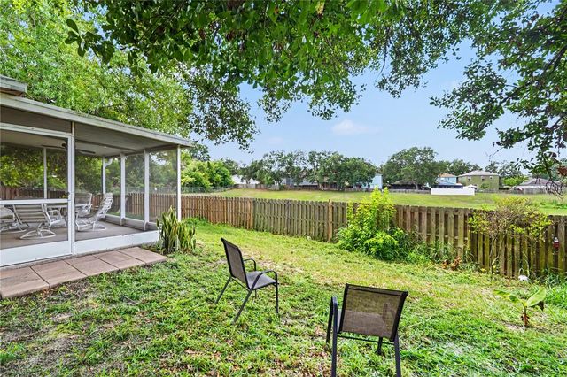 11917 MANGO GROVES BOULEVARD, Seffner, FL 33584