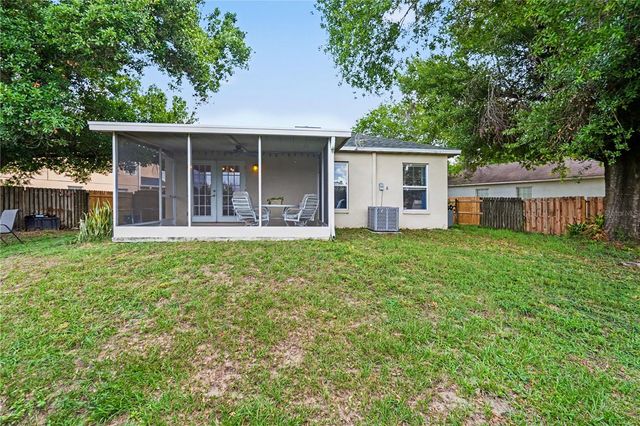 11917 MANGO GROVES BOULEVARD, Seffner, FL 33584