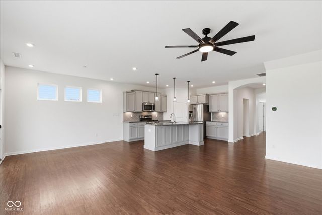 6320 W Cedar Chase Drive, Mccordsville, IN 46055