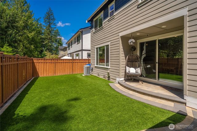 12948 186th Avenue E, Lake Tapps, WA 98391