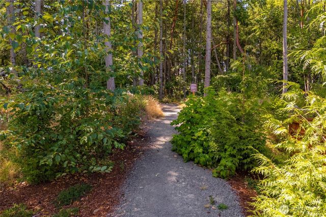 12948 186th Avenue E, Lake Tapps, WA 98391