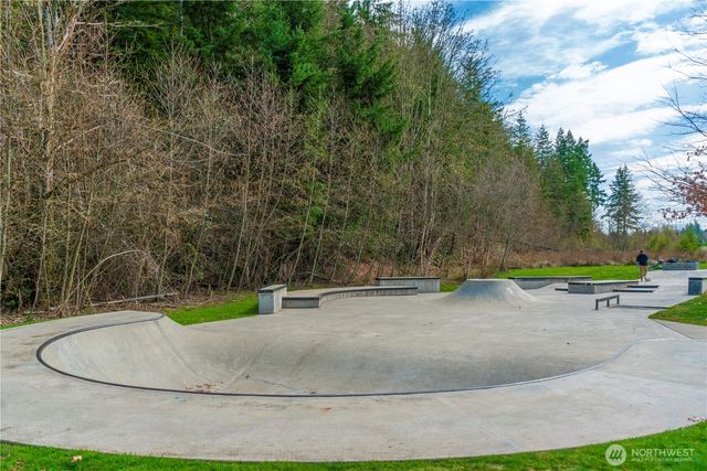 12948 186th Avenue E, Lake Tapps, WA 98391
