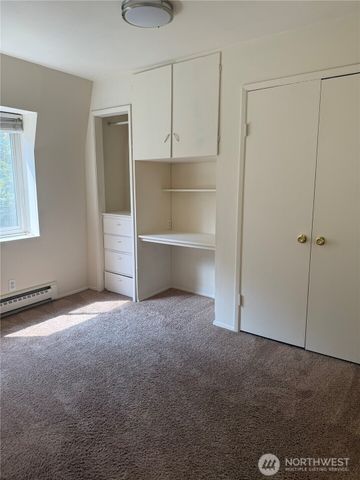 3910 NE 51st Street, Seattle, WA 98105