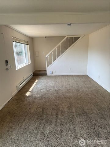 3910 NE 51st Street, Seattle, WA 98105