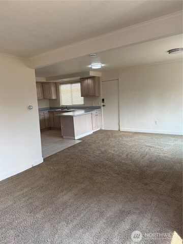 3910 NE 51st Street, Seattle, WA 98105