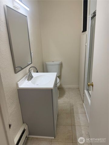3910 NE 51st Street, Seattle, WA 98105
