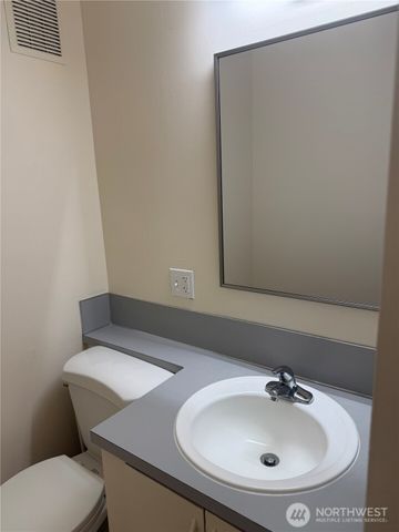 3910 NE 51st Street, Seattle, WA 98105