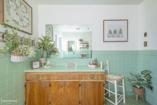 4253 Potter Road, Flint, MI 48506