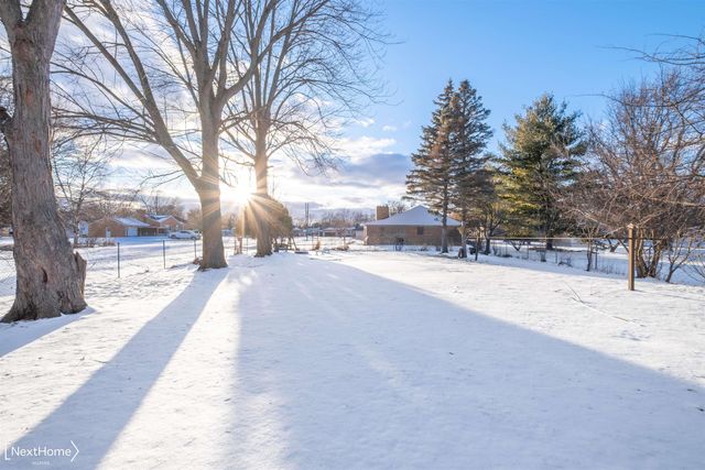 4253 Potter Road, Flint, MI 48506